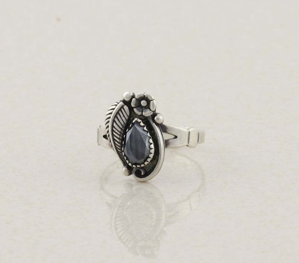 Sterling Silver Hematite Flower and Leaf Ring Size 8